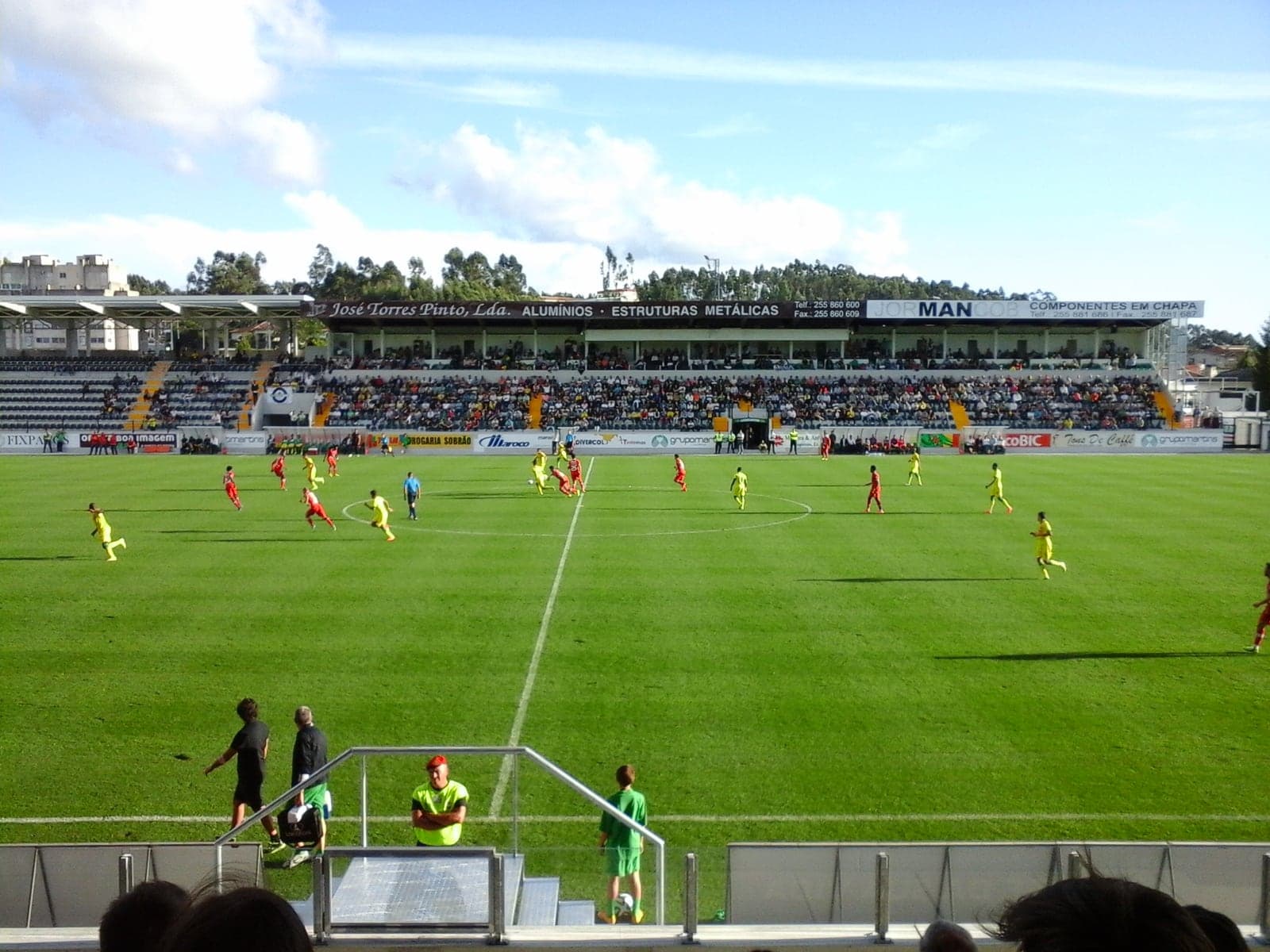 “Mata Real.jpg” by JP Ribeiro, via Wikimedia Commons, licensed under CC BY-SA 4.0.